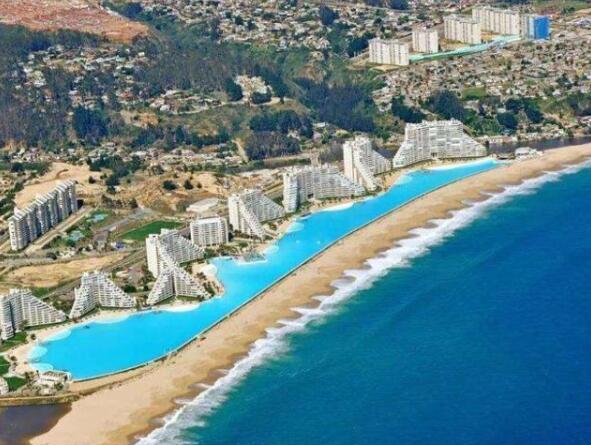 “ ”的游泳池(二)